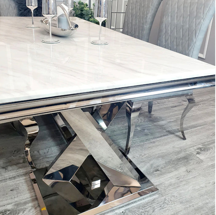 Xavia 1.8 Dining Table